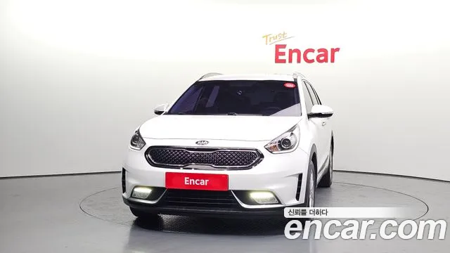 Kia Niro 2016 thumb 10