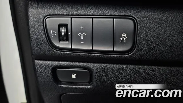 Kia Niro 2016 thumb 5
