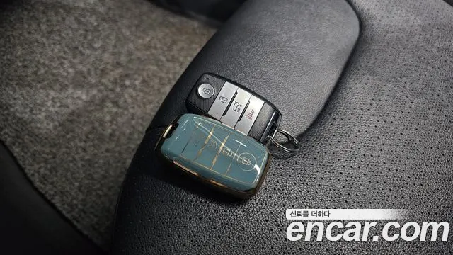Kia Niro 2016 thumb 4