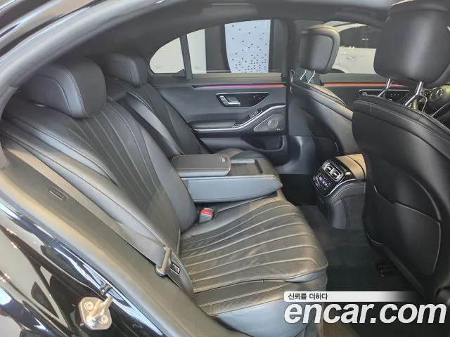 Mercedes-Benz S-Class 2021 thumb 7