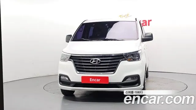Hyundai Staria 2018 thumb 4
