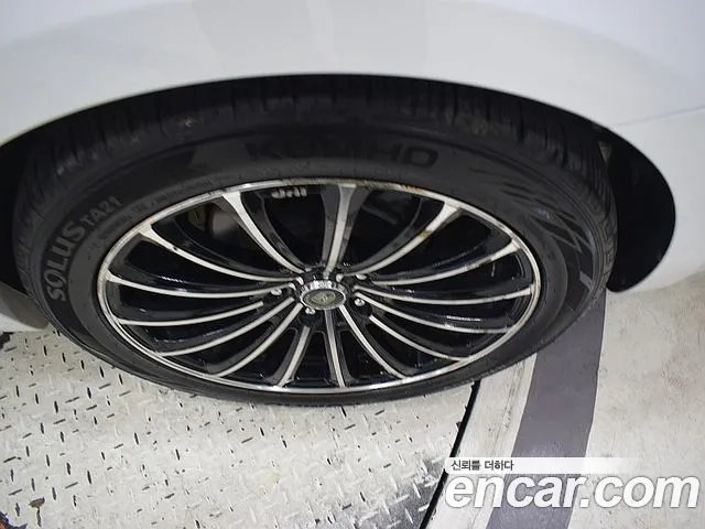 Kia K7 2013 thumb 10
