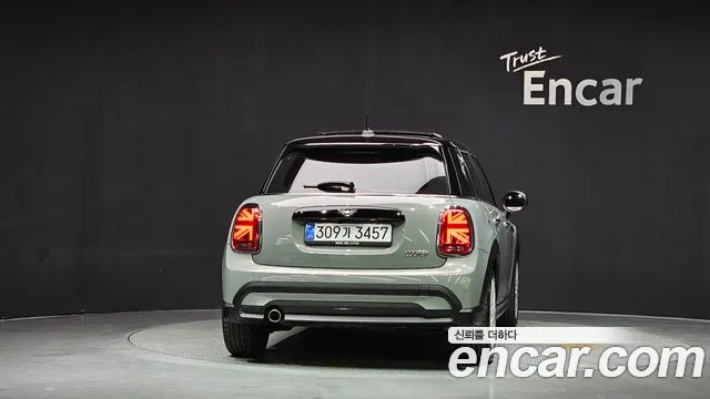 Mini Cooper 2022 thumb 9