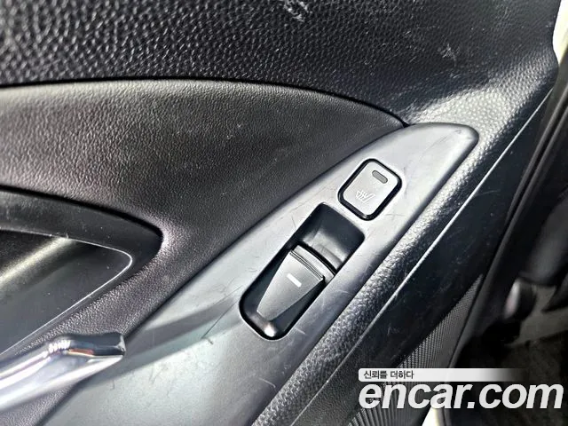 Hyundai ix 2010 thumb 5