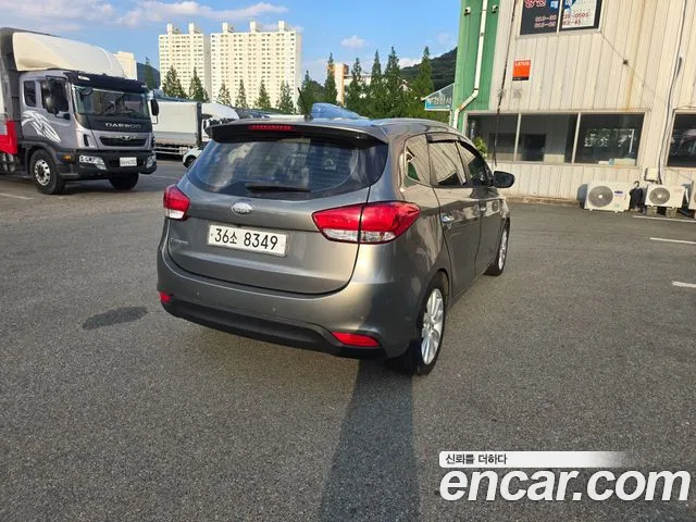 Kia Carens 2013 thumb 2