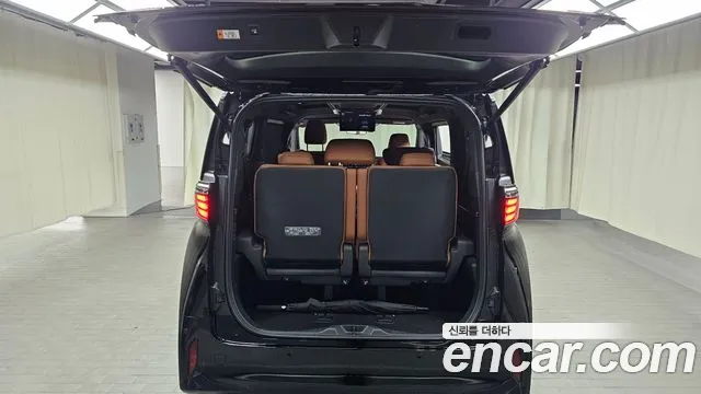 Toyota Alphard 2025 thumb 6