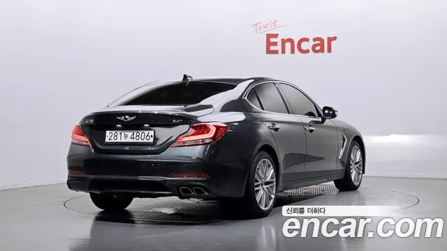 Genesis G70 2019 thumb 5