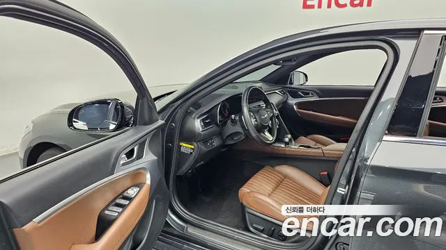 Genesis G70 2019 thumb 2