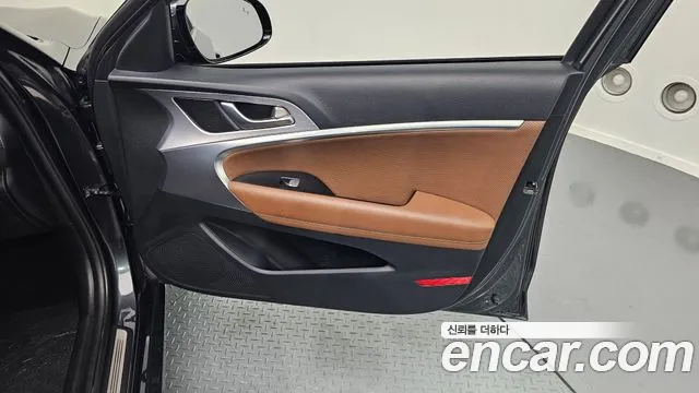 Genesis G70 2019 thumb 7