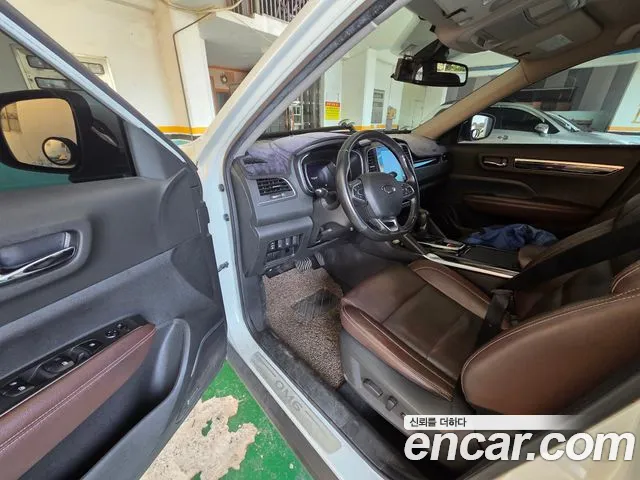 Renault QM6 2016 thumb 6