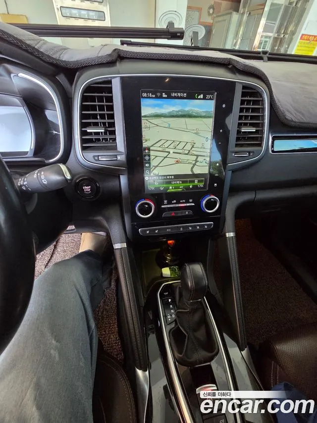 Renault QM6 2016 thumb 9