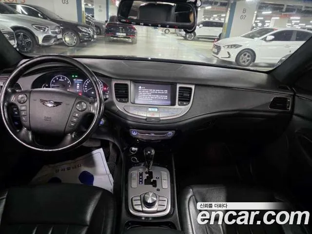 Hyundai Genesis 2012 thumb 3