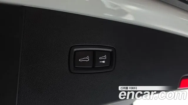 Porsche Cayenne 2023 thumb 7