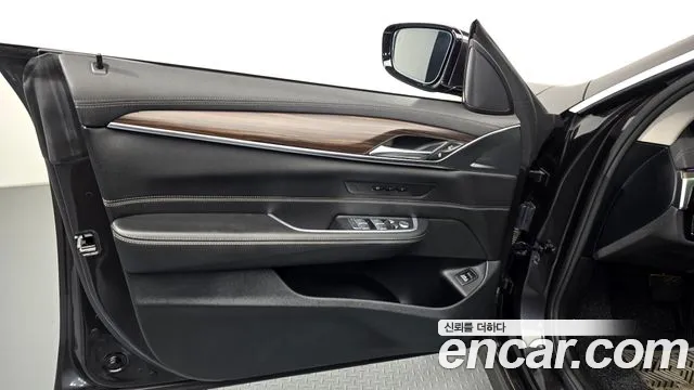 BMW 6 серии Gran Turismo 2022 thumb 12