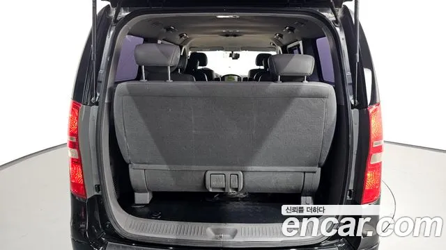 Hyundai Staria 2011 thumb 9