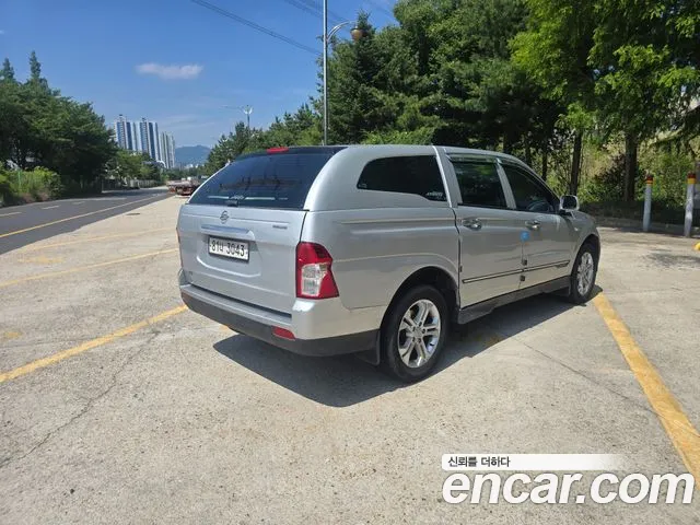 KGM Korando 2013 thumb 4