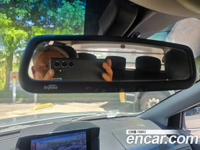 KGM Korando 2013 thumb 8