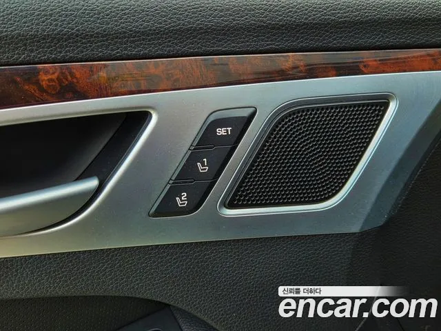 Hyundai Genesis 2014 thumb 12