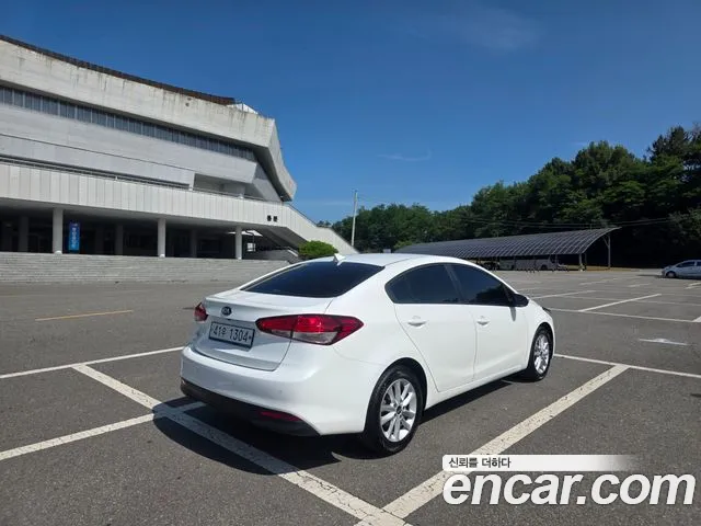 Kia K3 2016 thumb 8