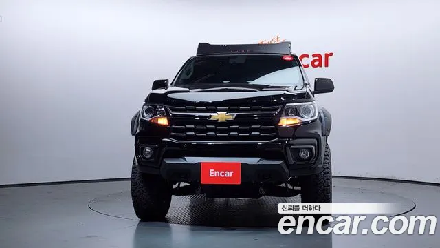 Chevrolet Colorado 2020 thumb 2