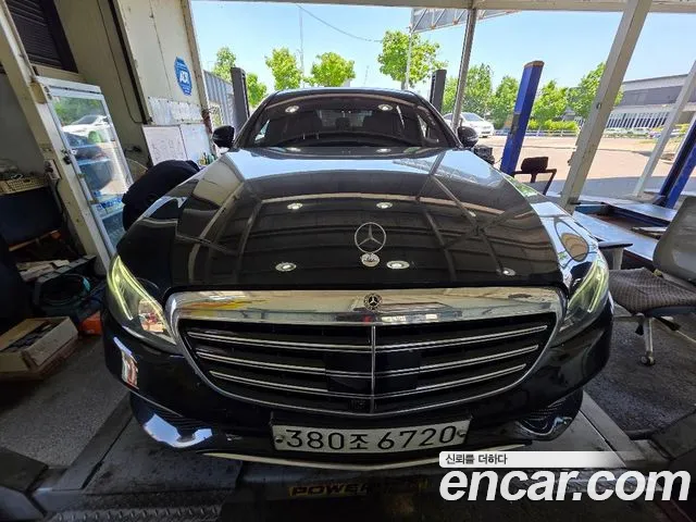 Mercedes-Benz E-Class 2020 thumb 8