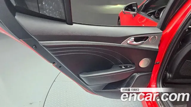 Kia Stinger 2020 thumb 12