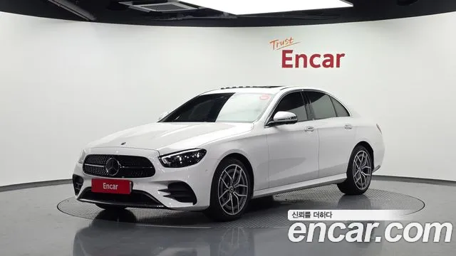 Mercedes-Benz E-Class 2021 thumb 3