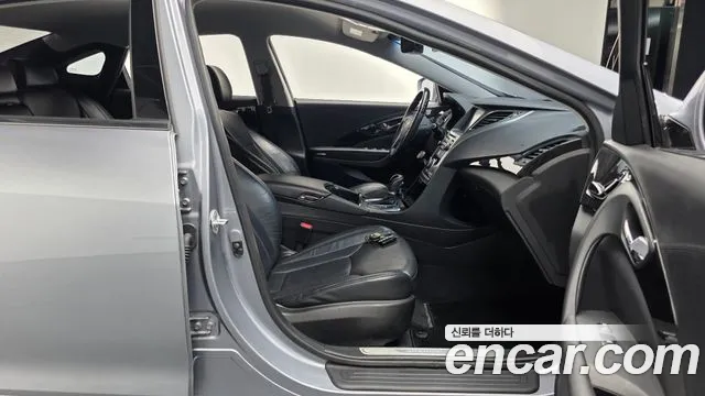 Hyundai Grandeur 2015 thumb 9