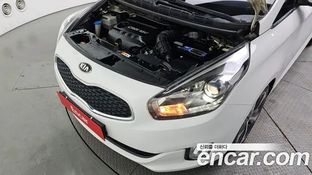 Kia Carens 2013 thumb 4