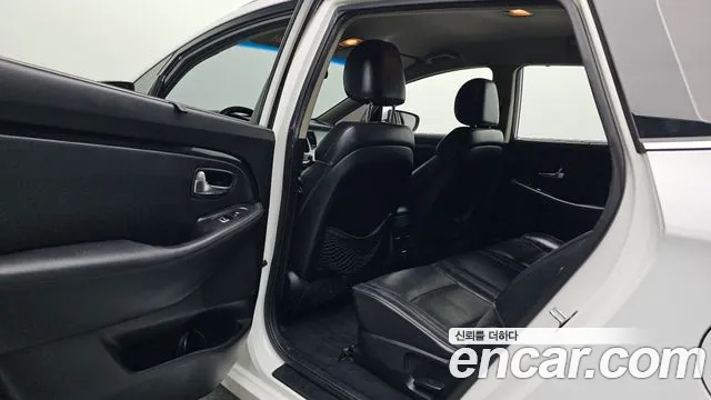 Kia Carens 2013 thumb 3