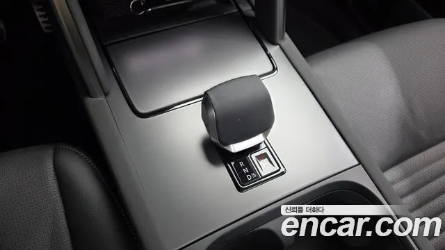 Land Rover Discovery Sport 2026 thumb 3