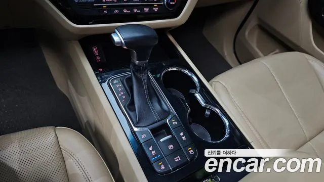 Kia Carnival 2019 thumb 6