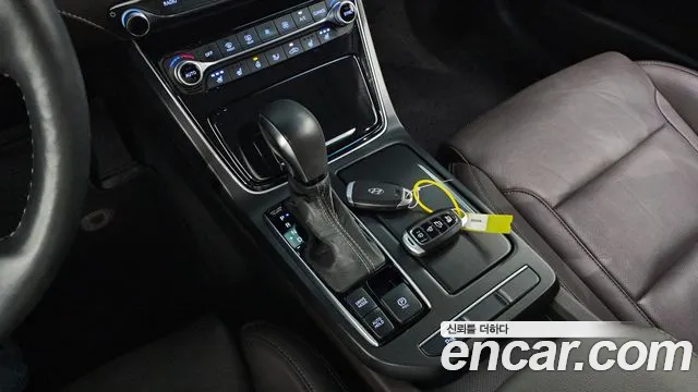Hyundai Grandeur 2017 thumb 11