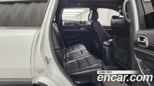 Jeep Grand Cherokee 2019 thumb 10