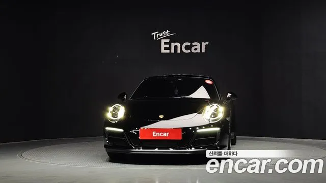 Porsche 911 2019 thumb 9