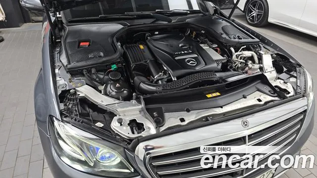 Mercedes-Benz E-Класс 2019 thumb 3