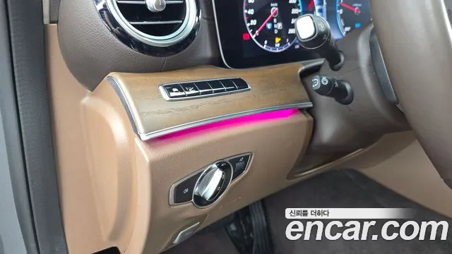 Mercedes-Benz E-Класс 2019 thumb 6