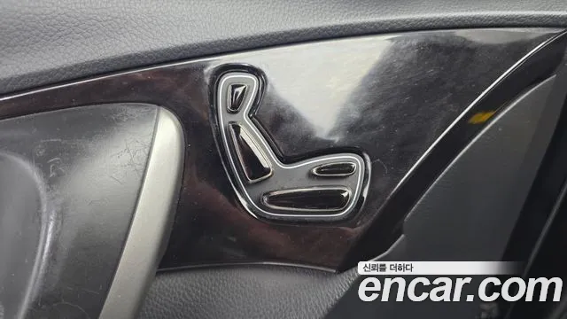 Hyundai Grandeur 2012 thumb 11