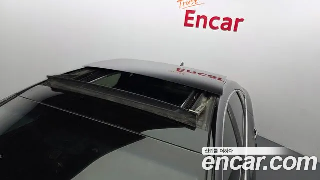 Hyundai Grandeur 2012 thumb 10