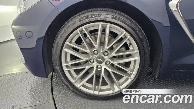 Genesis G70 2019 thumb 6
