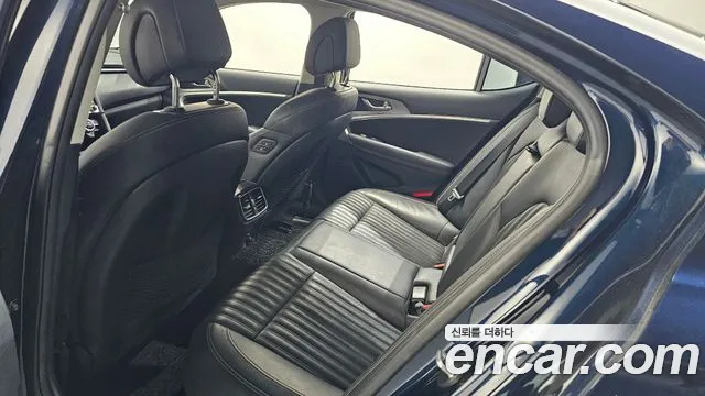Genesis G70 2019 thumb 3