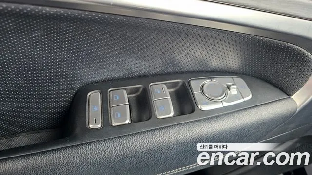 Genesis G70 2019 thumb 8