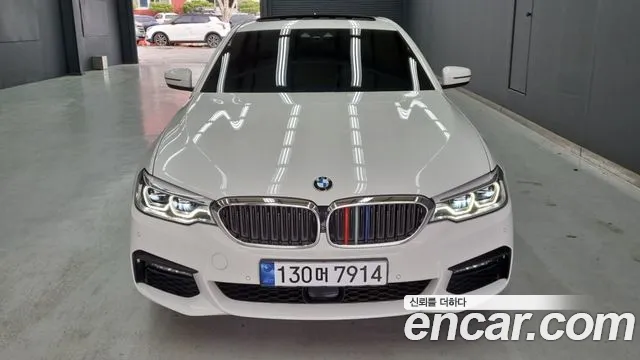 BMW 5 серии 2018 thumb 4