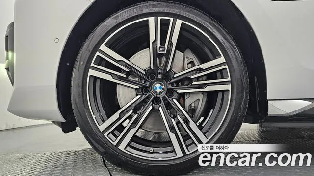 BMW 7 серии 2025 thumb 3