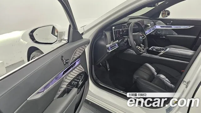 BMW 7 серии 2025 thumb 5