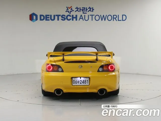 Honda S2000 2002 thumb 12