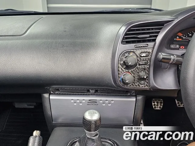 Honda S2000 2002 thumb 10