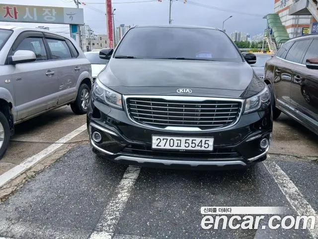 Kia Carnival 2016 thumb 8