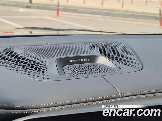 BMW X7 2021 thumb 6