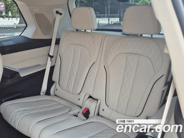 BMW X7 2021 thumb 12